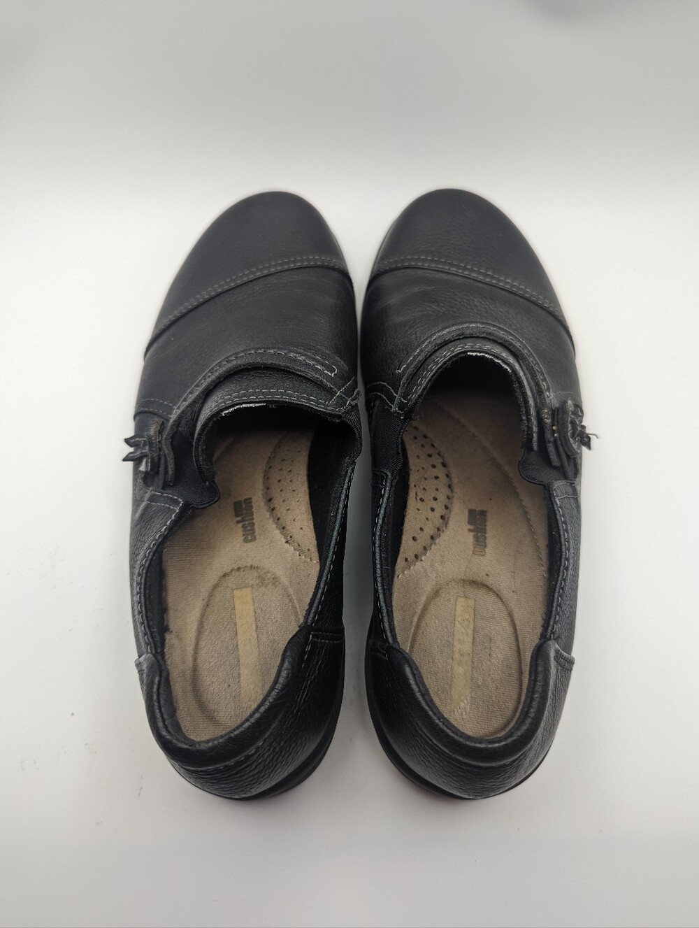 Clarks Collection Cheyn Madi Black Leather Flats Slip‎ On Shoes  Womens Size 8